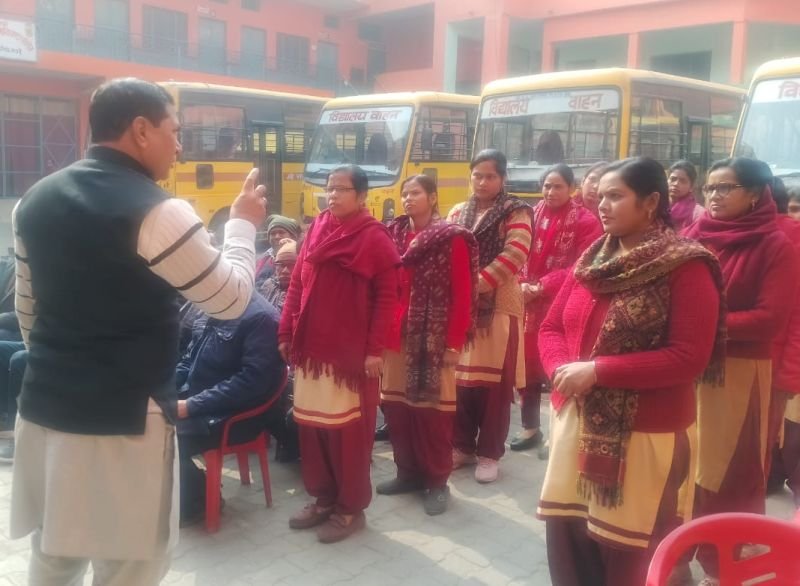 श्री राम सरस्वती विद्या मंदिर इंटर कॉलेज में आचार्य अभ्यास वर्ग संपन्न