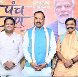 लखनऊ में कई मंत्रियों व अधिकारियों से मिले शहर विधायक महेश गुप्ता