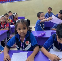 स्वतंत्रता की थीम पर सजा एचपी इंटरनेशनल स्कूल, विद्यार्थियों ने रचनात्मक प्रतिभा से जीता सभी का दिल