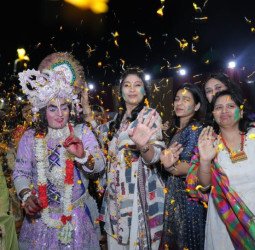 बदायूं क्लब के फाग उत्सव में होली के रंग बरसे, रंगारंग कार्यक्रमों ने समां बांधा