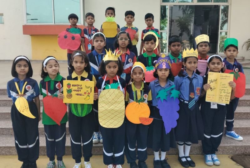 एचपी इंटरनेशनल स्कूल में बच्चों ने दिया संदेश-'स्वस्थ रहो, तंदुरुस्त रहो'